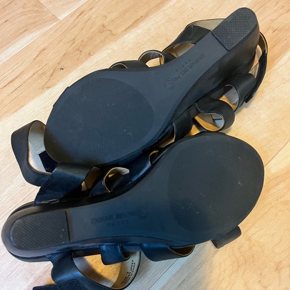 L’Amours Des Pieds Irene Wedge Sandal - Picture 3 of 6